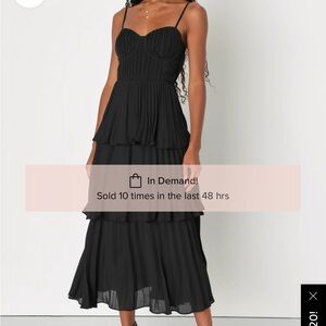 Lulus Black Tiered Dress. NWT.  Medium.  Cocktail.  Wedding guest. Vacation